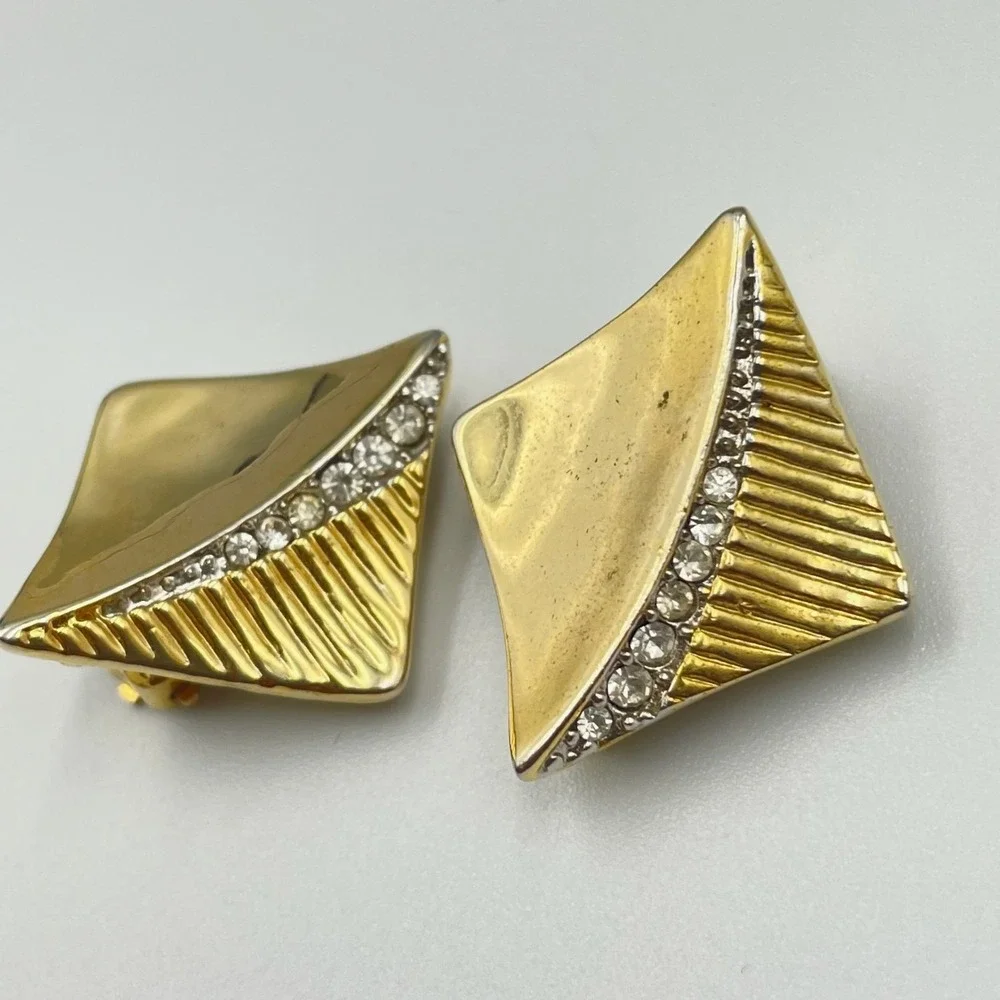 Vintage Gold Tone Square Clip On Earrings‎ Pave Rhinestone Modernist Statement